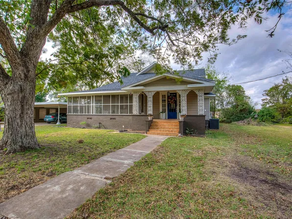 339 N 1st St, Pt, TX 75472