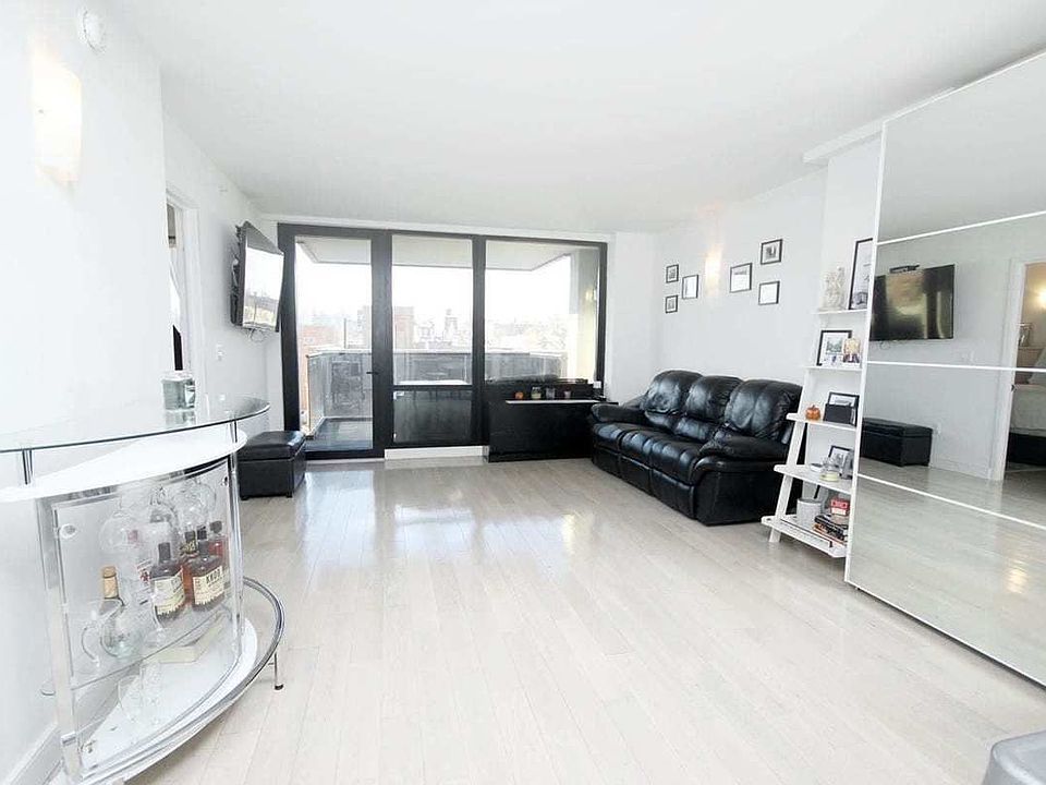 1st image of 2740 21st St APT 4A