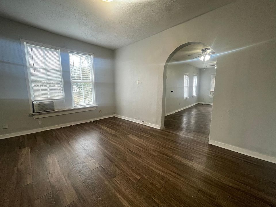 1st image of 1702 Dakota St APT 1