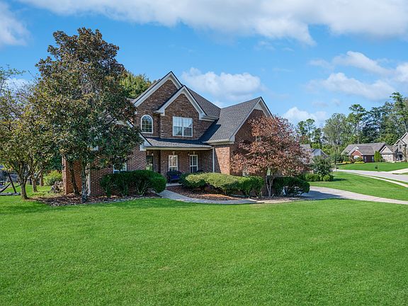 4th image of 840 Brooke Valley Trce