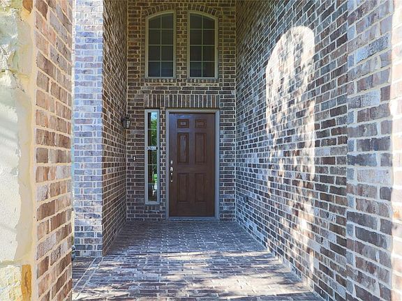 3rd image of 2516 Canyon Wren Ln