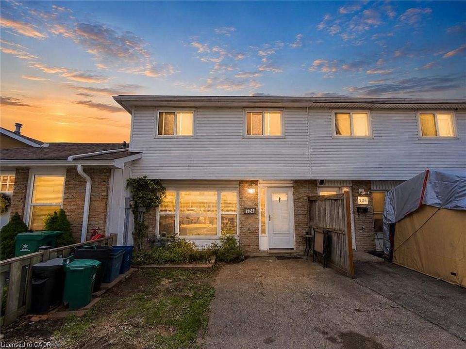 1st image of 724 Parkview Cres