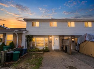 724 Parkview Cres, Cambridge, ON N3H4X9