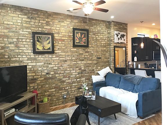 2nd image of 1750 W Augusta Blvd #3R