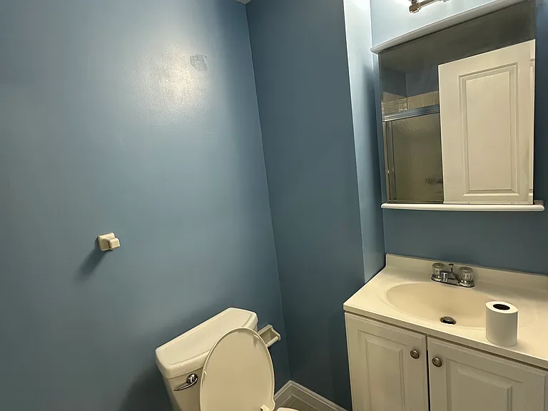 1533 Isherwood St NE — Photo 14