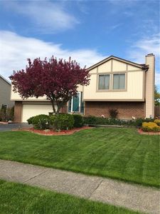 4591 Roundtree Rd, Hamburg, NY, 14075