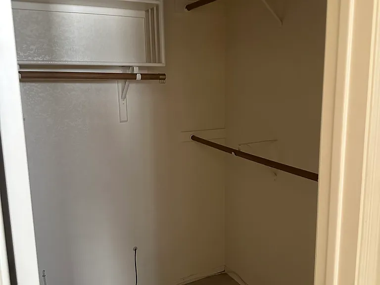 2626 W 12th Pl — Photo 13