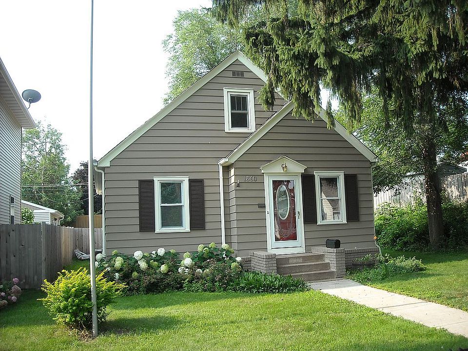 1st image of 1860 Reaney Ave E