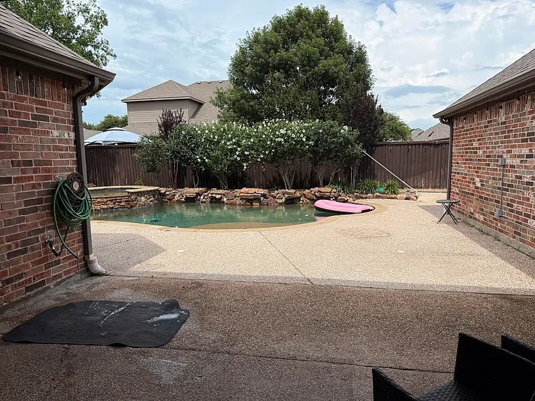 518 Creekside Dr — Photo 33