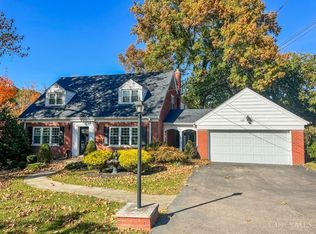 6038 Cleves Warsaw Pike, Cincinnati, OH 45233