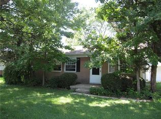 11240 College Ave, Carmel, IN 46032