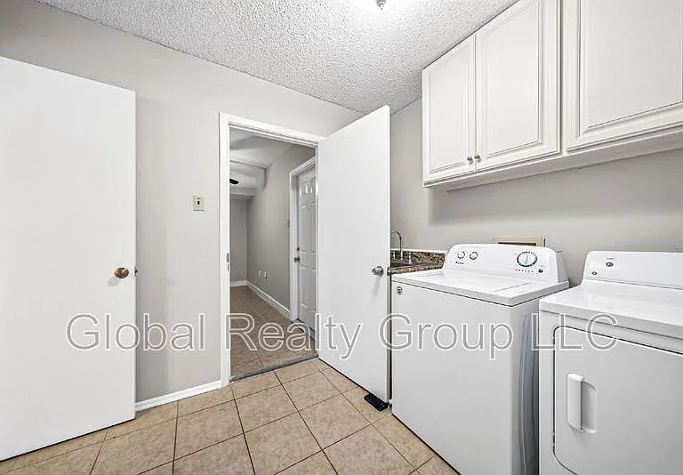 412 Cordoba Dr — Photo 27