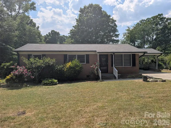 2644 Quiet Acres Rd, Lancaster, SC 29720