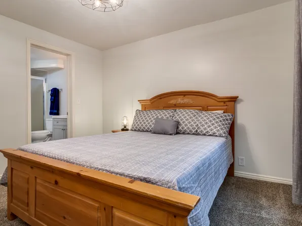 759 E Autumn Field Dr, Sandy, UT 84094