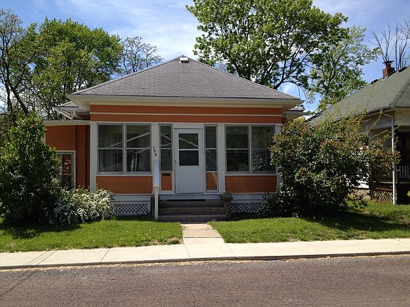 2nd image of 709 Mount Vernon Ave