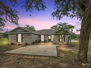 472 Hickory Forrest Dr, Seguin, TX 78155