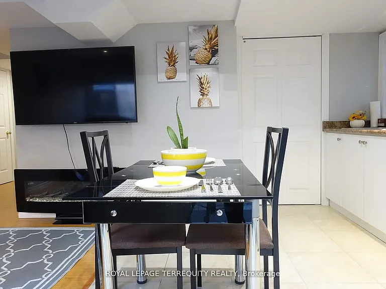 35 Gina Dr #BASEMENT — Photo 7