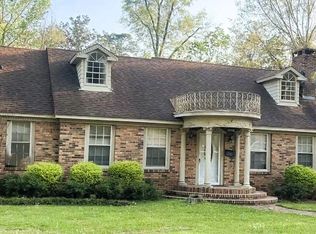 2006 Mamie St, Hattiesburg, MS 39401