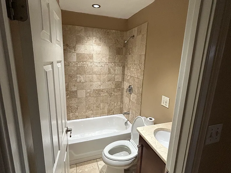 15 Tewksbury St #1 — Photo 5