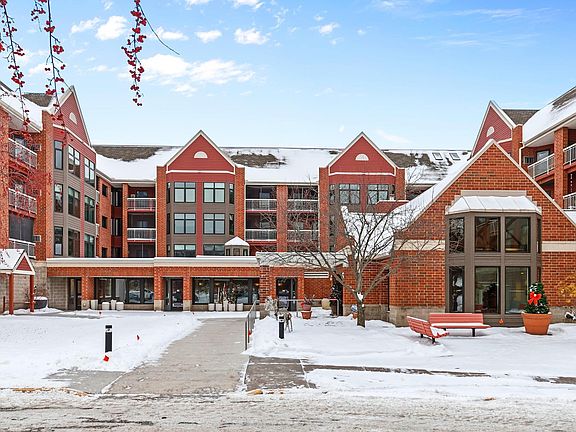 2nd image of 500 County Road B Rd W #309