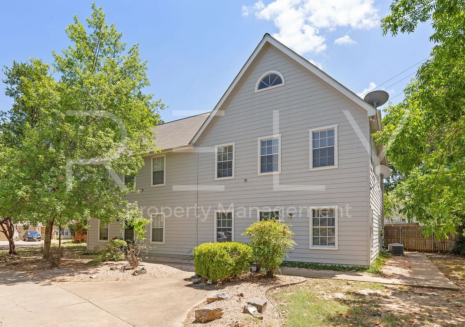 PM2-GT2908 Whisper Oaks Ln — Photo 1