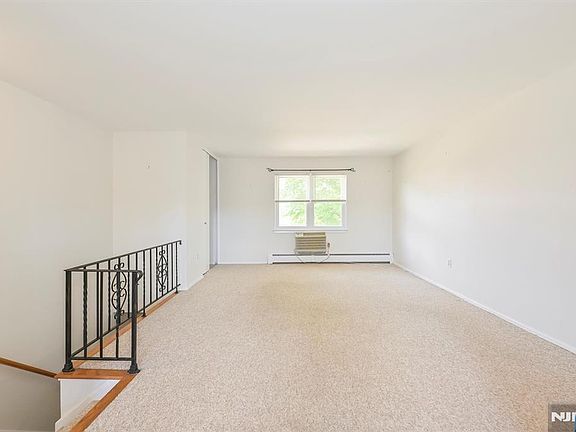 5th image of 46 Knox Ter APT 2A