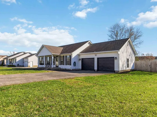 120 Country Dr, Hustonville, KY 40437