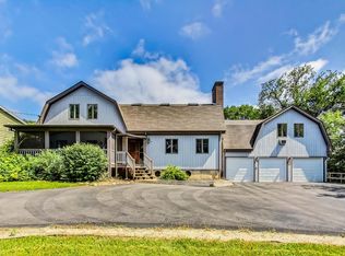 737 Exmoor Ave, Barrington, IL 60010