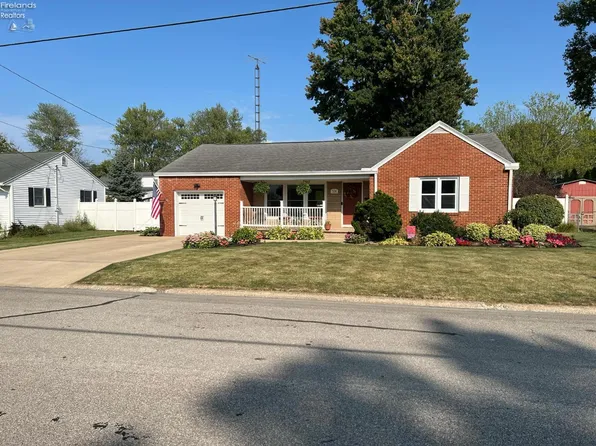 524 Washington Ave, Huron, OH 44839