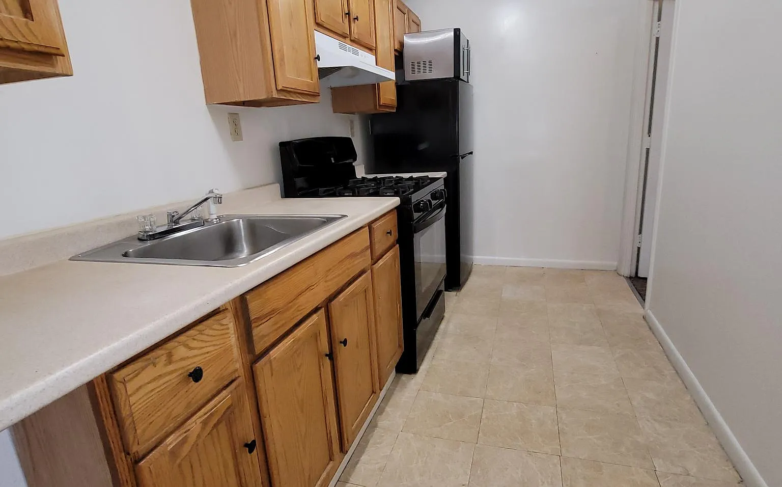 1 bed, $1,400 — Photo 1