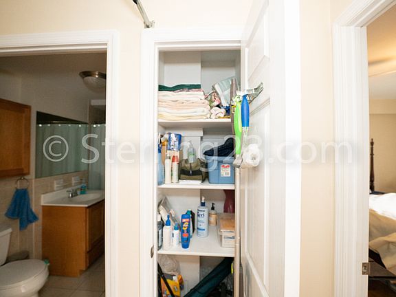 4th image of 22-14 Astoria Blvd #3R