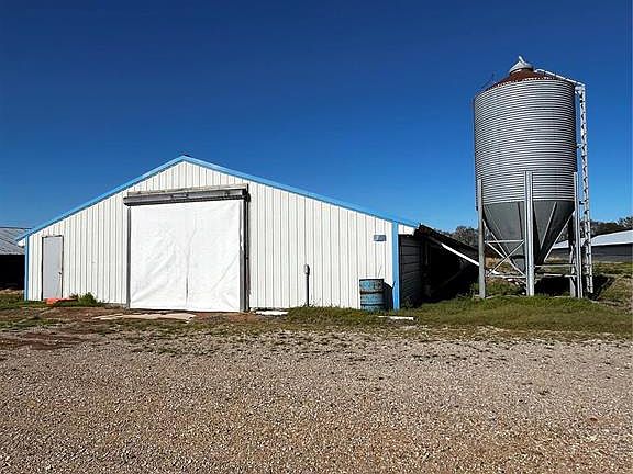3rd image of 7428 County Road 420