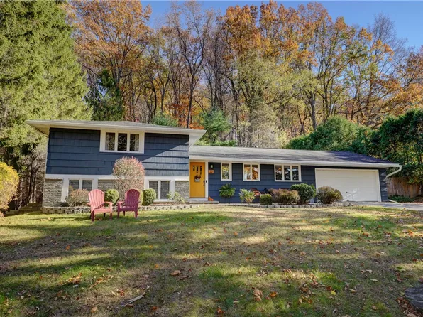 22 Bittersweet Rd, Fairport, NY 14450