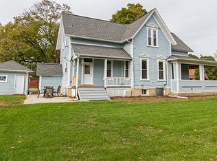 271 Morgan St, Elgin, IL 60123