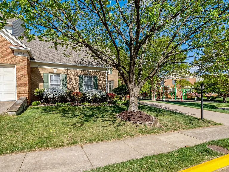 5231 Winter View Dr — Photo 5