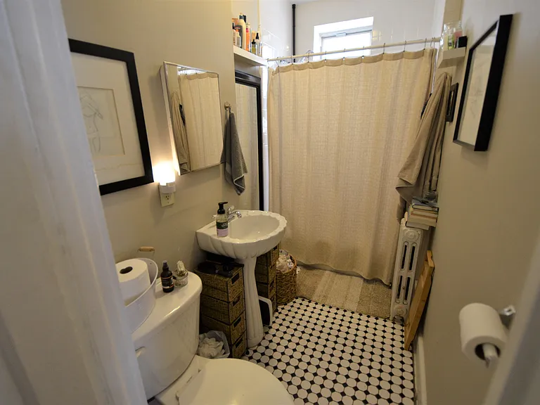 24 Peterborough St #1 — Photo 7