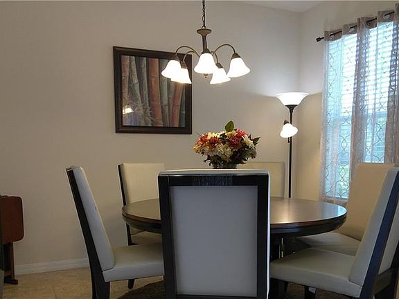 3rd image of 7485 Azalea Cove Cir