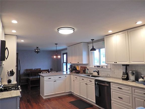 5th image of 94 S Transit Hill Dr