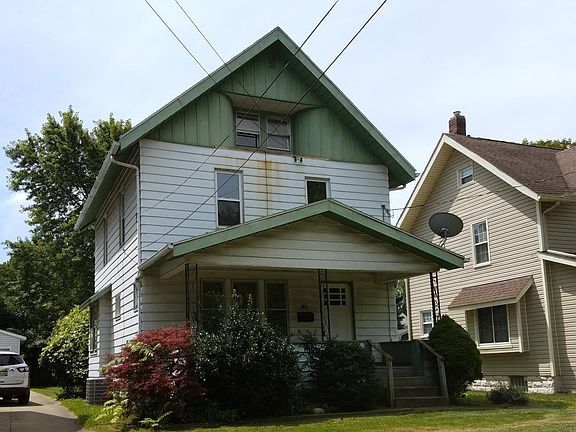 2nd image of 160 E Mapledale Ave