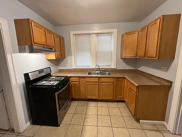 7330 S Campbell Ave #1 — Photo 11