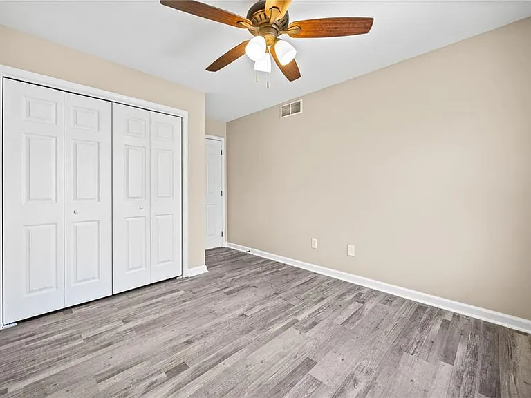 228 Hawkins Farm Cir — Photo 27