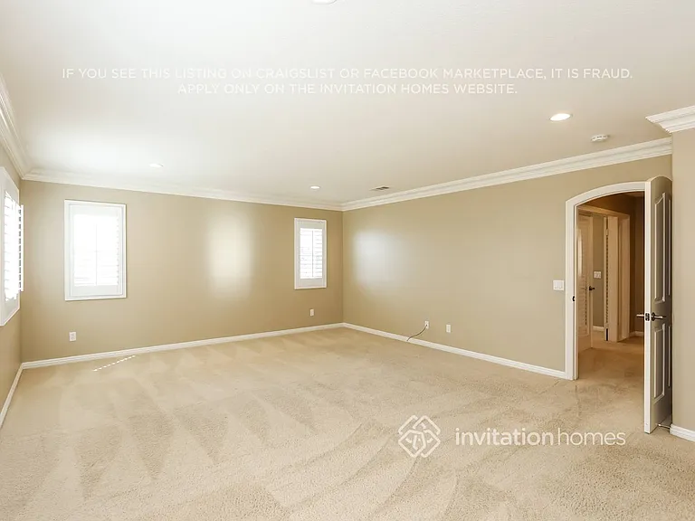11042 Evergreen Loop — Photo 10