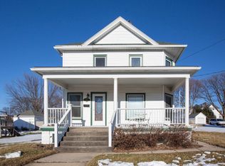 337 W Harrison St, Shullsburg, WI 53586