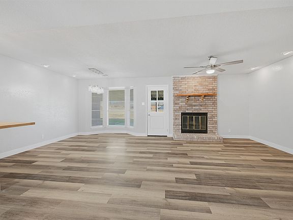 2nd image of 4805 Park Ave