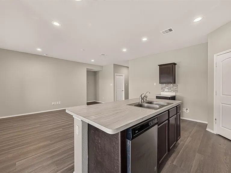 21422 Chester Cliff Ln — Photo 19