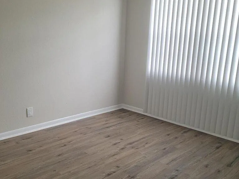 1536 SE Royal Green Cir #101 — Photo 10