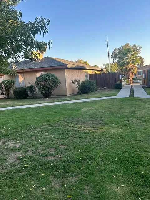 2616 N Half Moon Dr — Photo 4