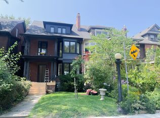 474 Palmerston Blvd #2, Toronto, ON M6G 2P1