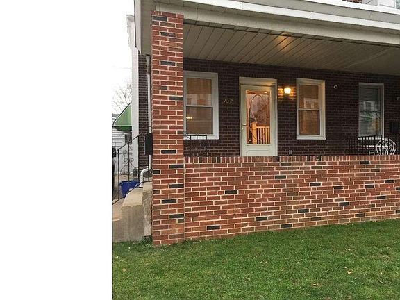 2nd image of 7029 Glenloch St