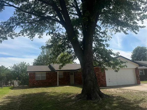 709 Chisholm Trl, Enid, OK 73701